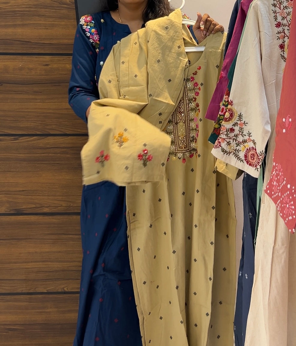 Pure Handloom Cotton Jamdani Woven Embroidered Two-Piece Kurti Set