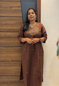 Elegant Embroidered Two-Piece Kurta Set