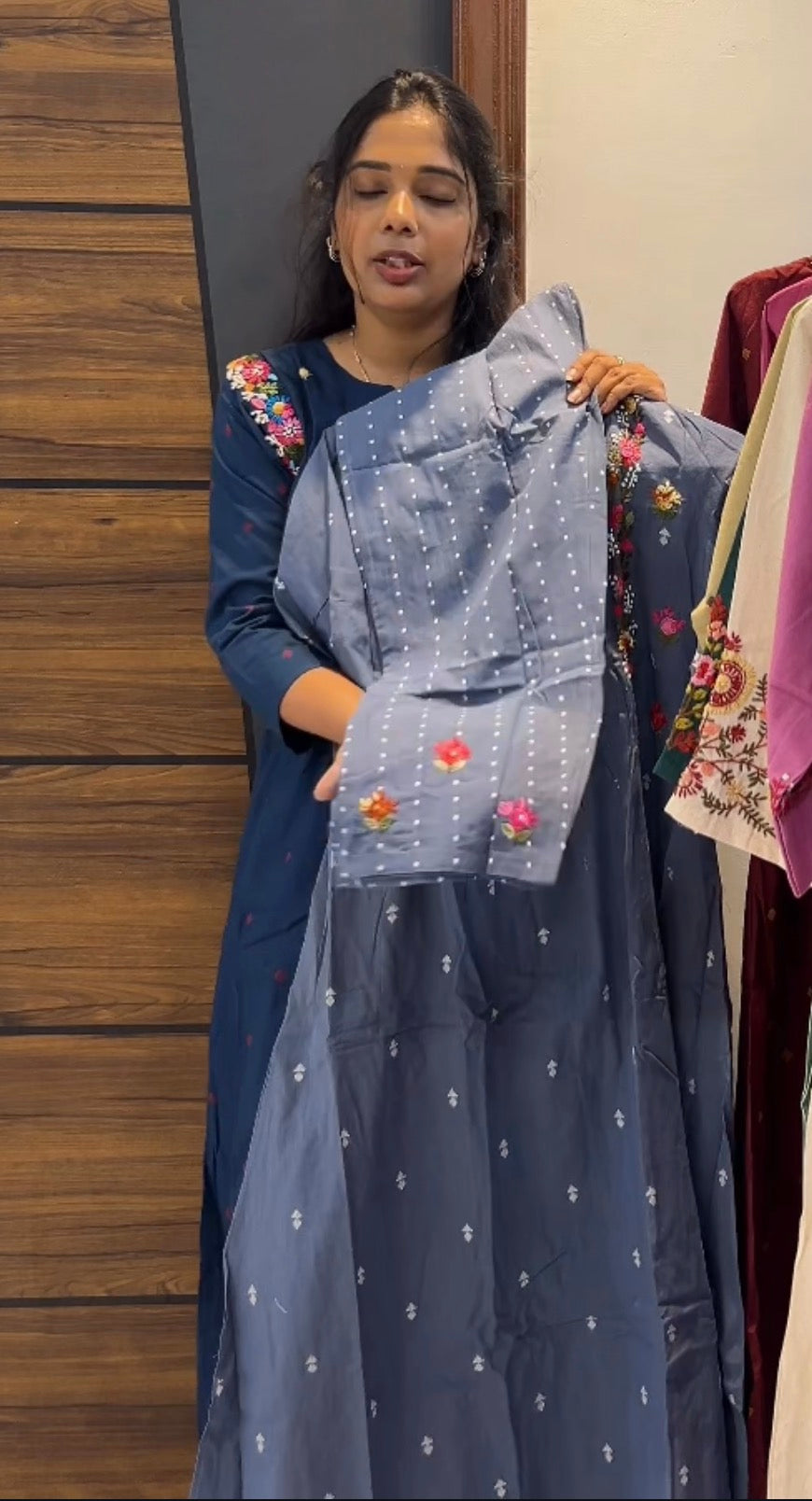 Handloom Jamdani Embroidered Two-Piece Kurta Set