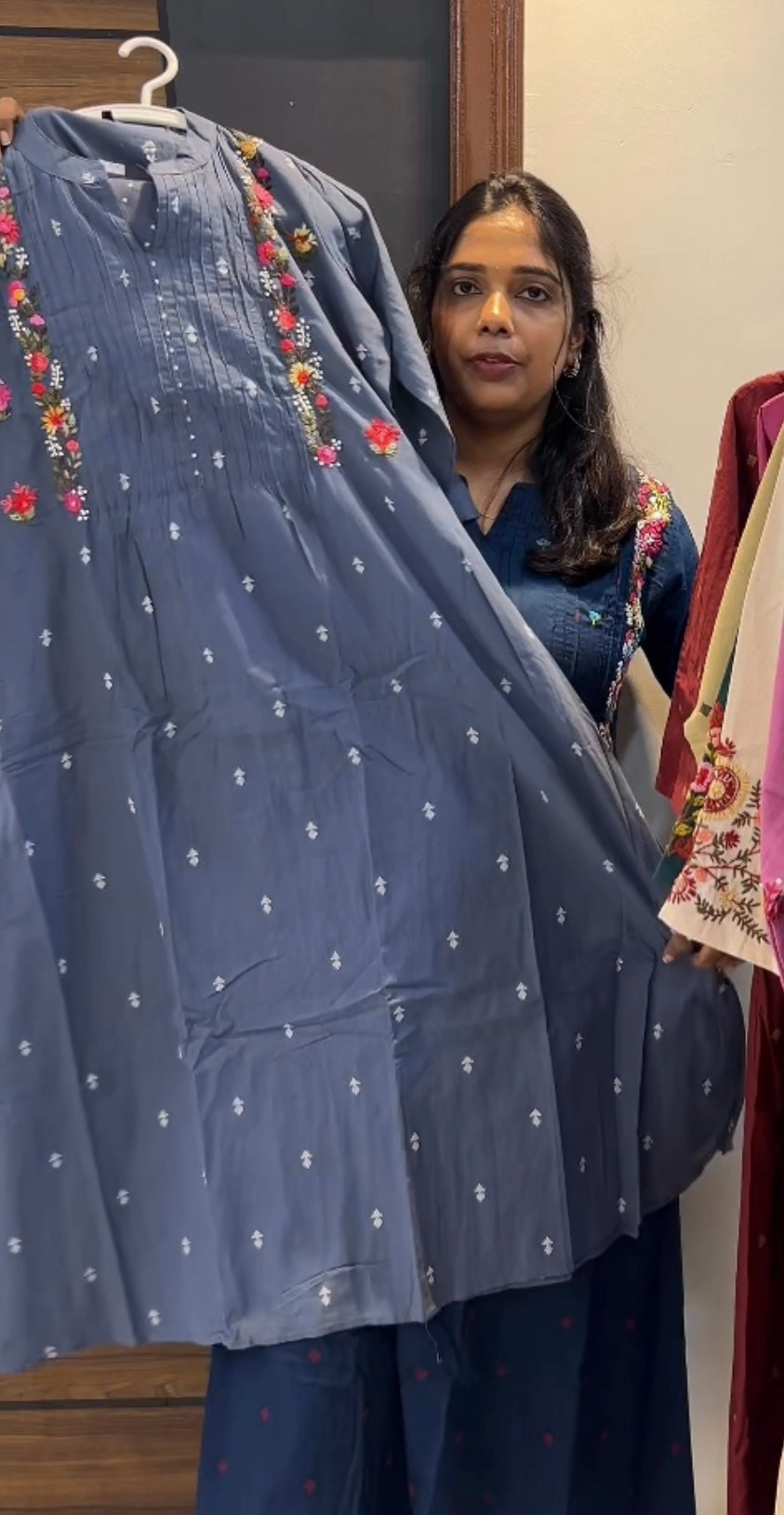 Handloom Jamdani Embroidered Two-Piece Kurta Set